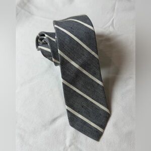 NWT J. Crew Hand Made in USA Linen Silk Blend Slim Classic Gray Striped Tie
